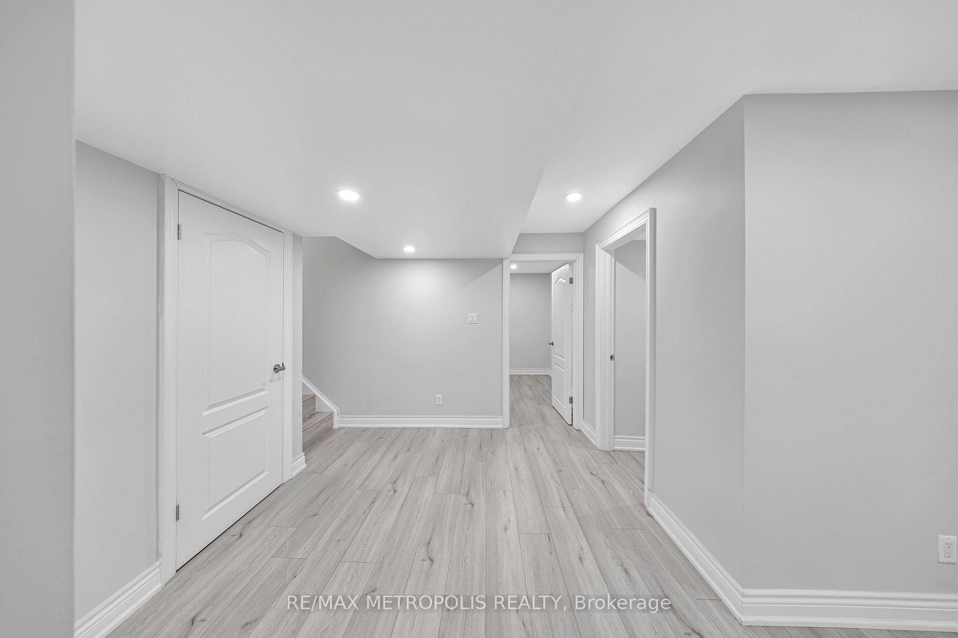 10 Snowcreek Street photo 36