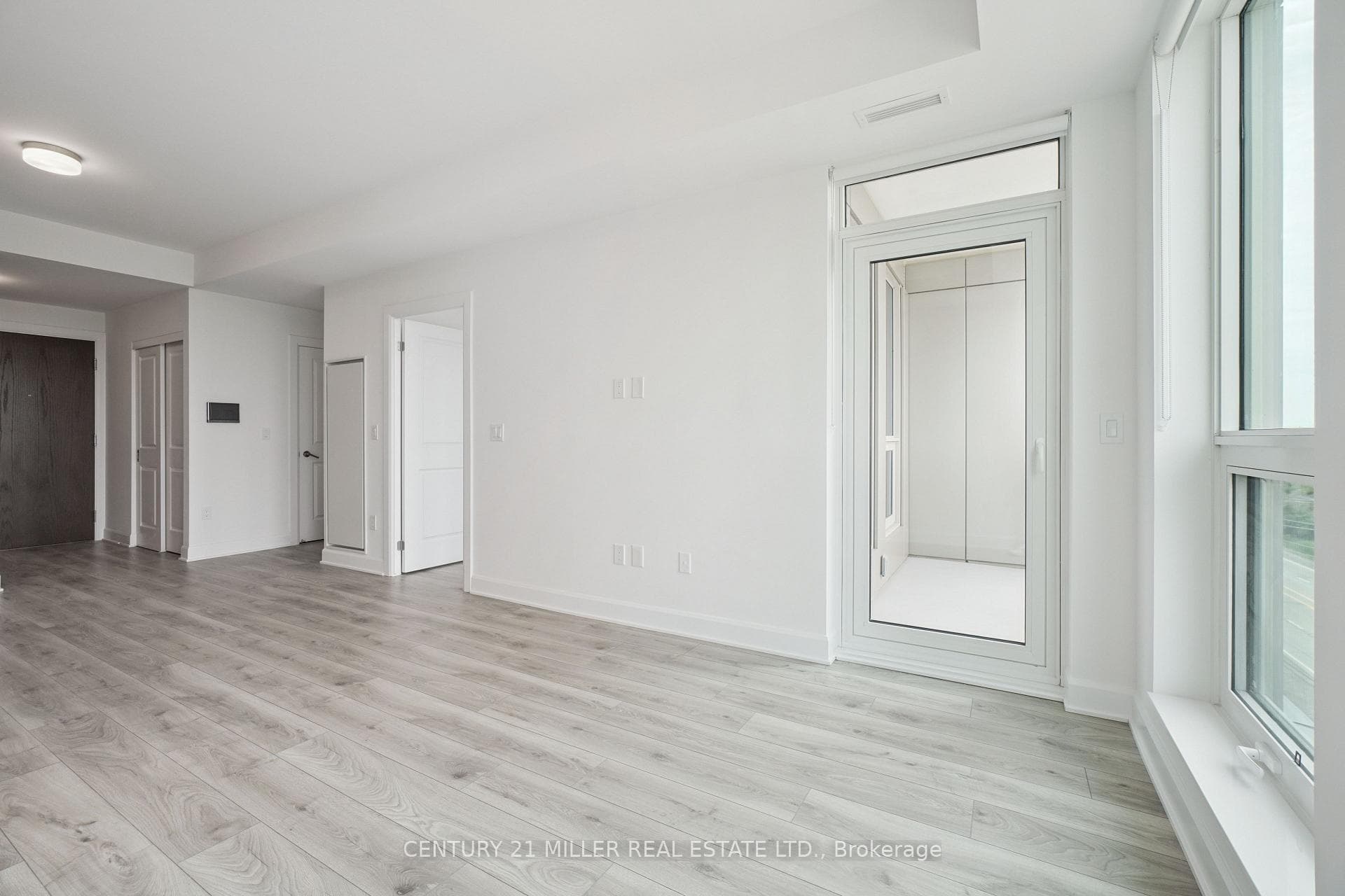 3240 William Coltson Avenue Unit 615 photo 15
