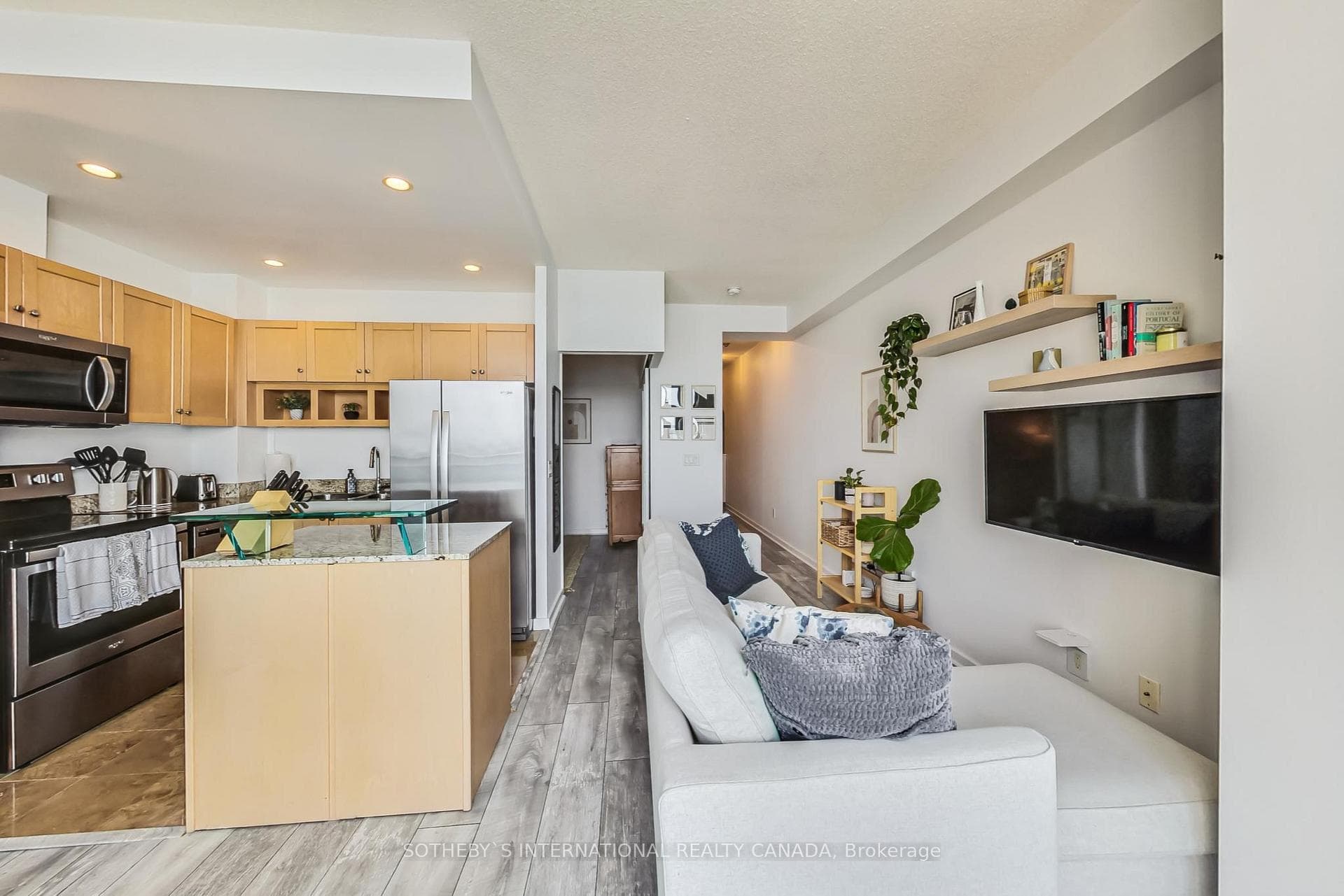 208 Queens Quay Unit 2308 photo 7