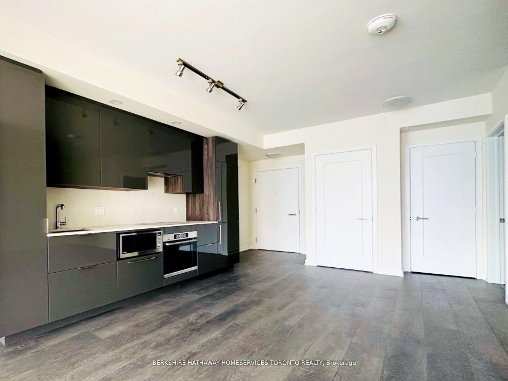 28 Freeland Street Unit 3201 photo 10