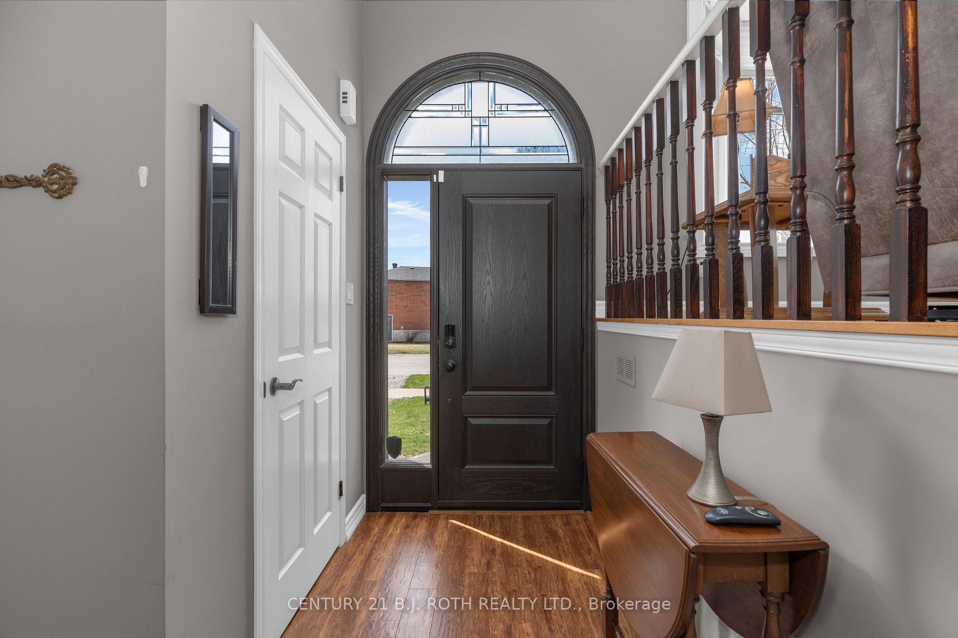 112 Lewis Drive photo 4