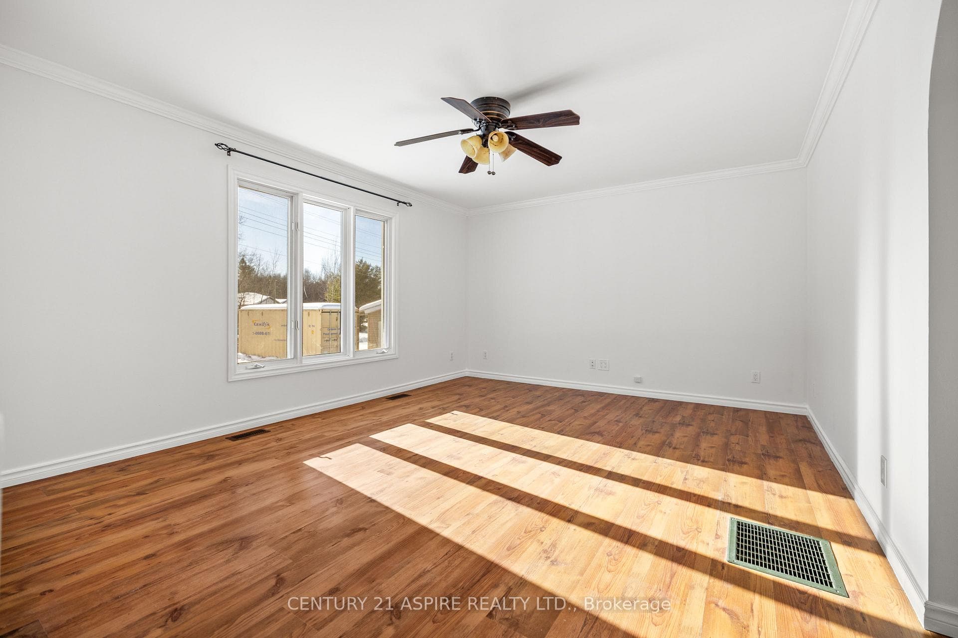 84 Sandy Beach Road photo 10