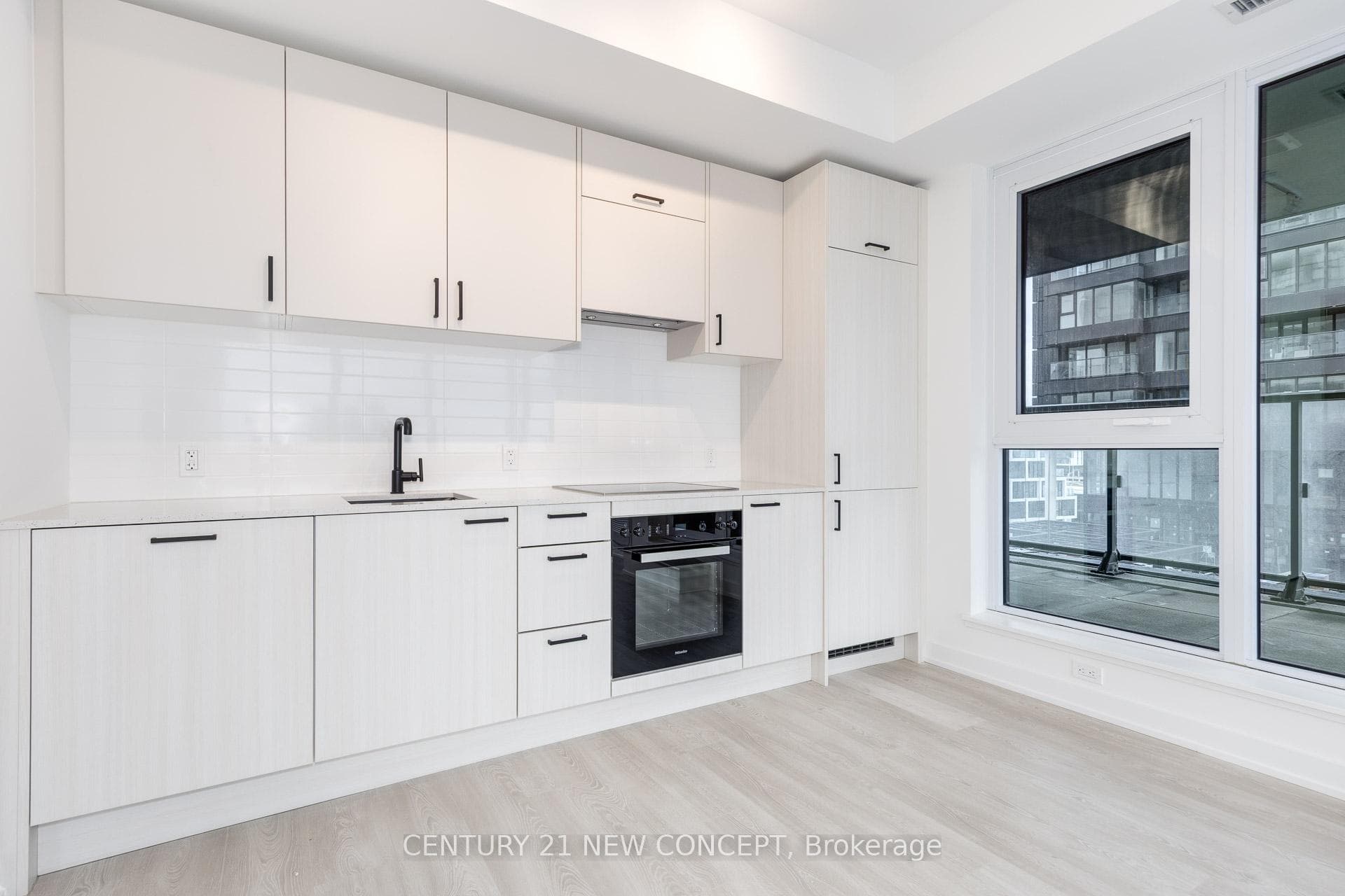 1 Quarrington Lane Unit 513 photo 3