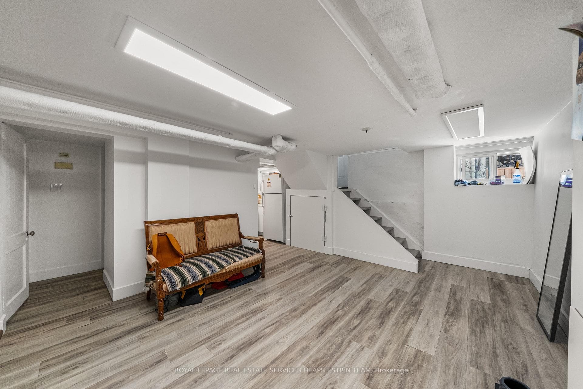 330 St Clair Avenue Unit Lower photo 7