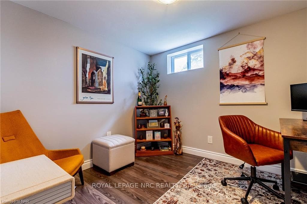 7069 WINDSOR Crescent photo 22