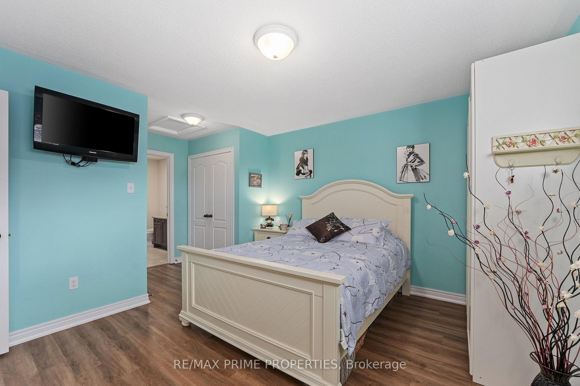 Bedroom 2 on 2nd floor, his / her closets