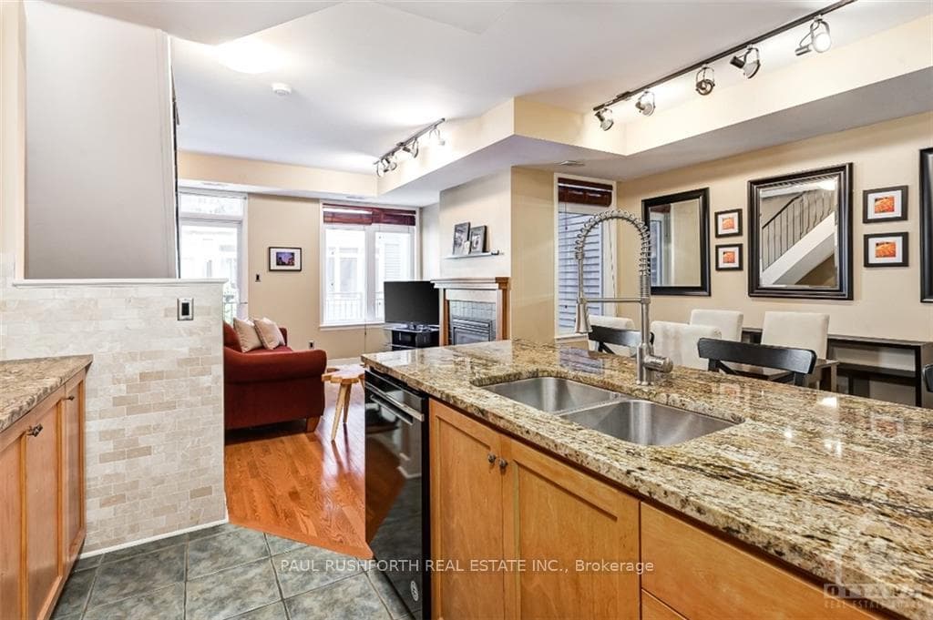 420 NEPEAN Street Unit E photo 8