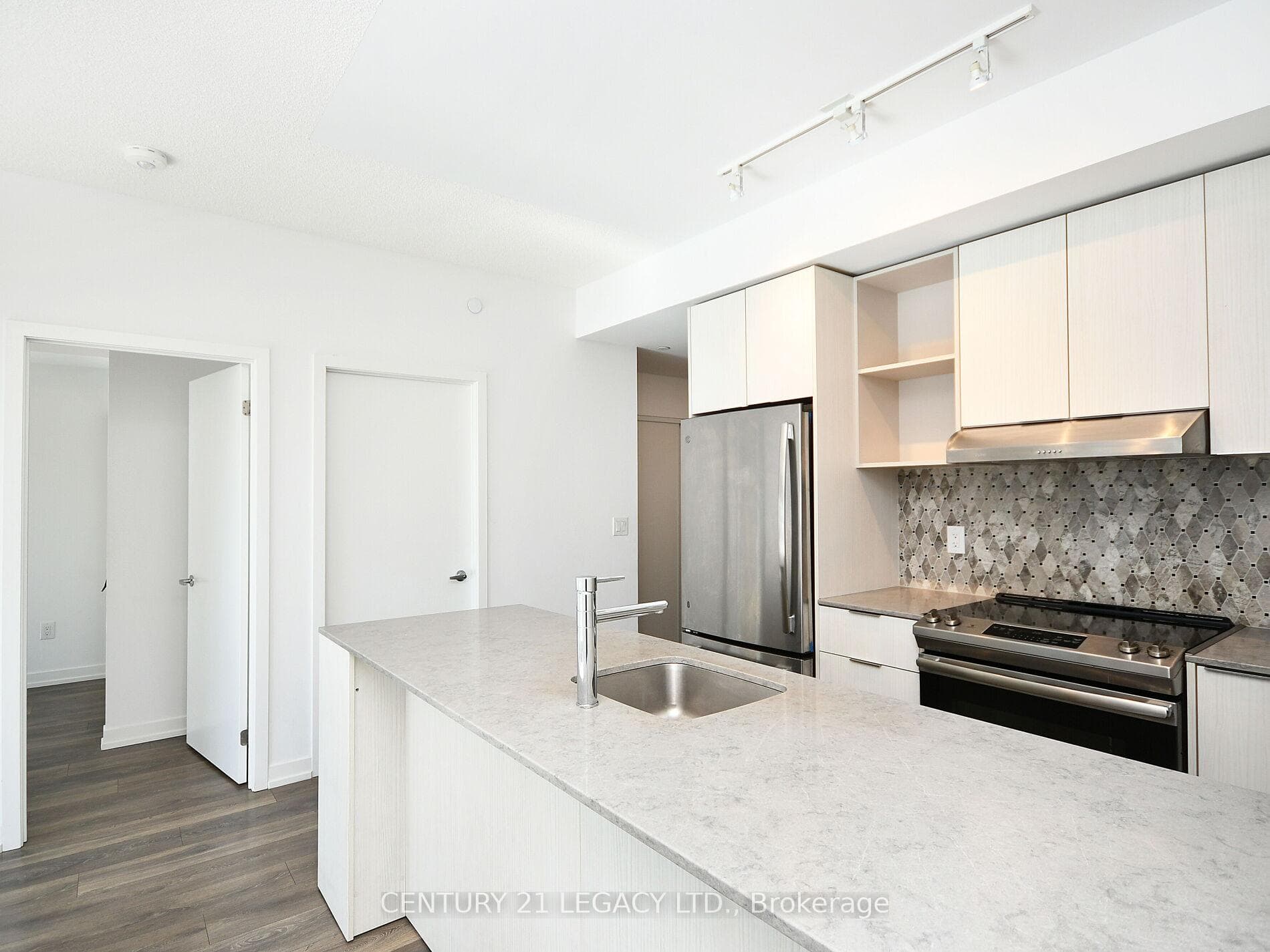 2520 Eglinton Avenue Unit 601 photo 33