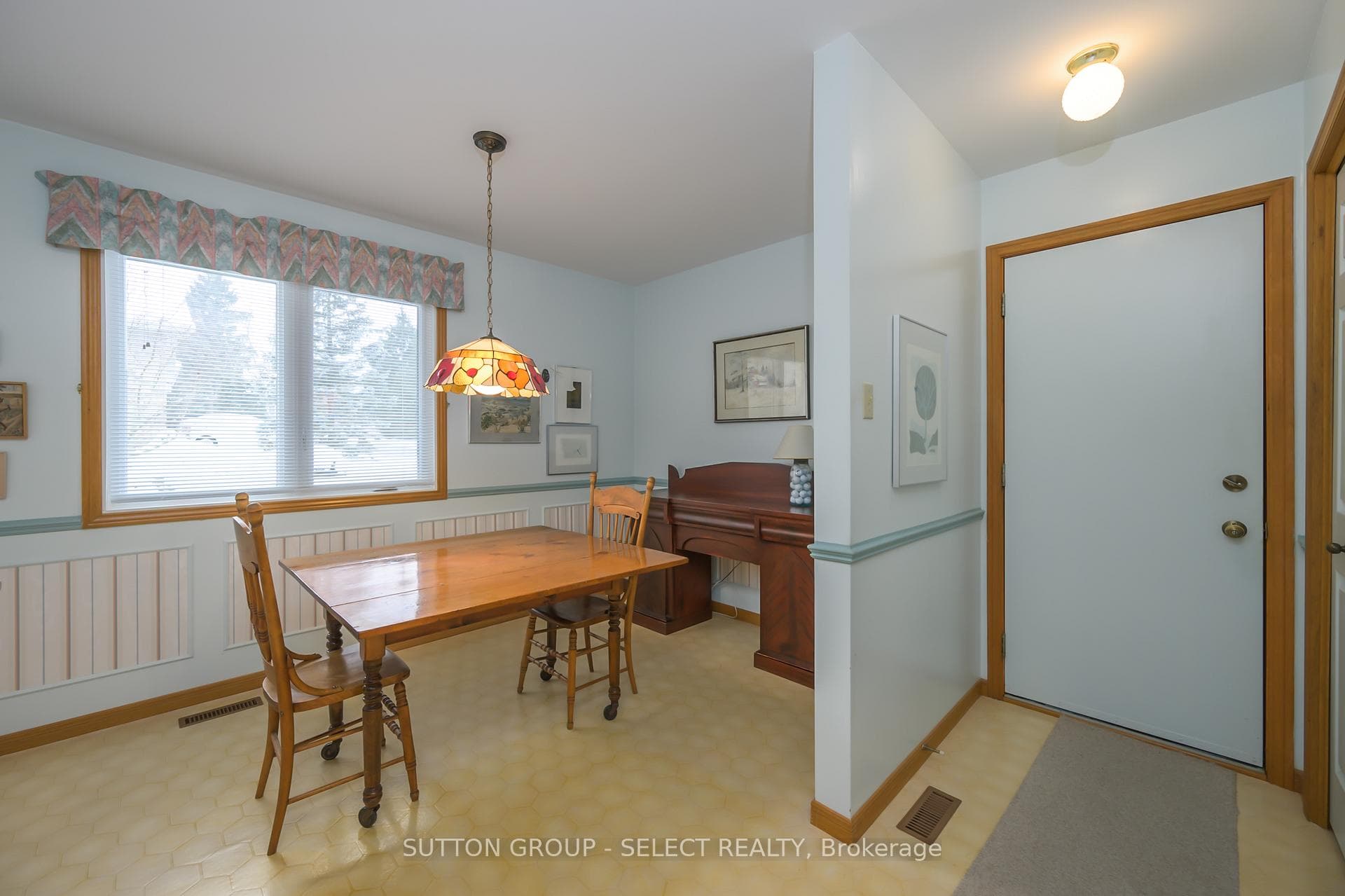 14 Doon Drive Unit 8 photo 11