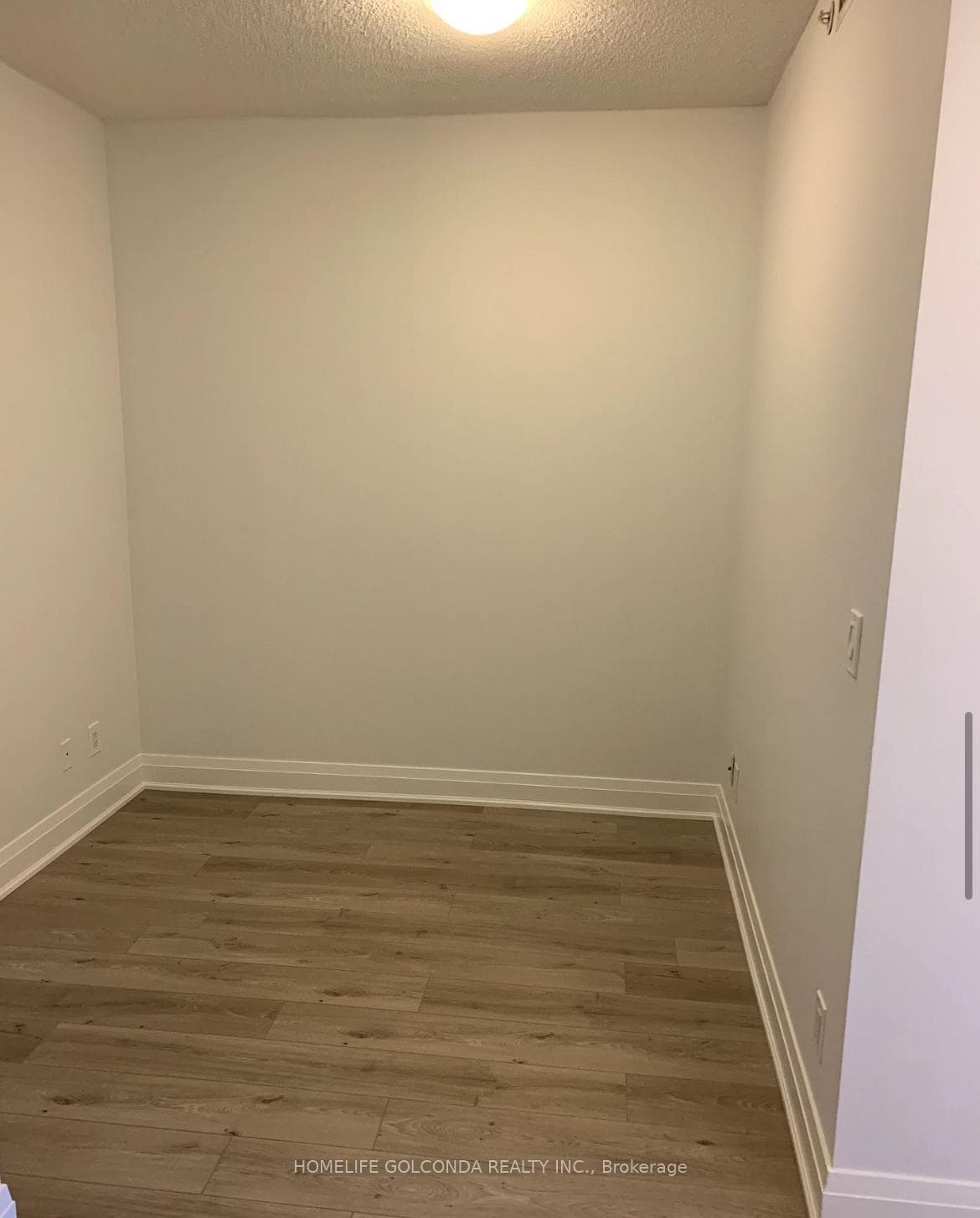 7167 Yonge Street Unit 908 photo 8