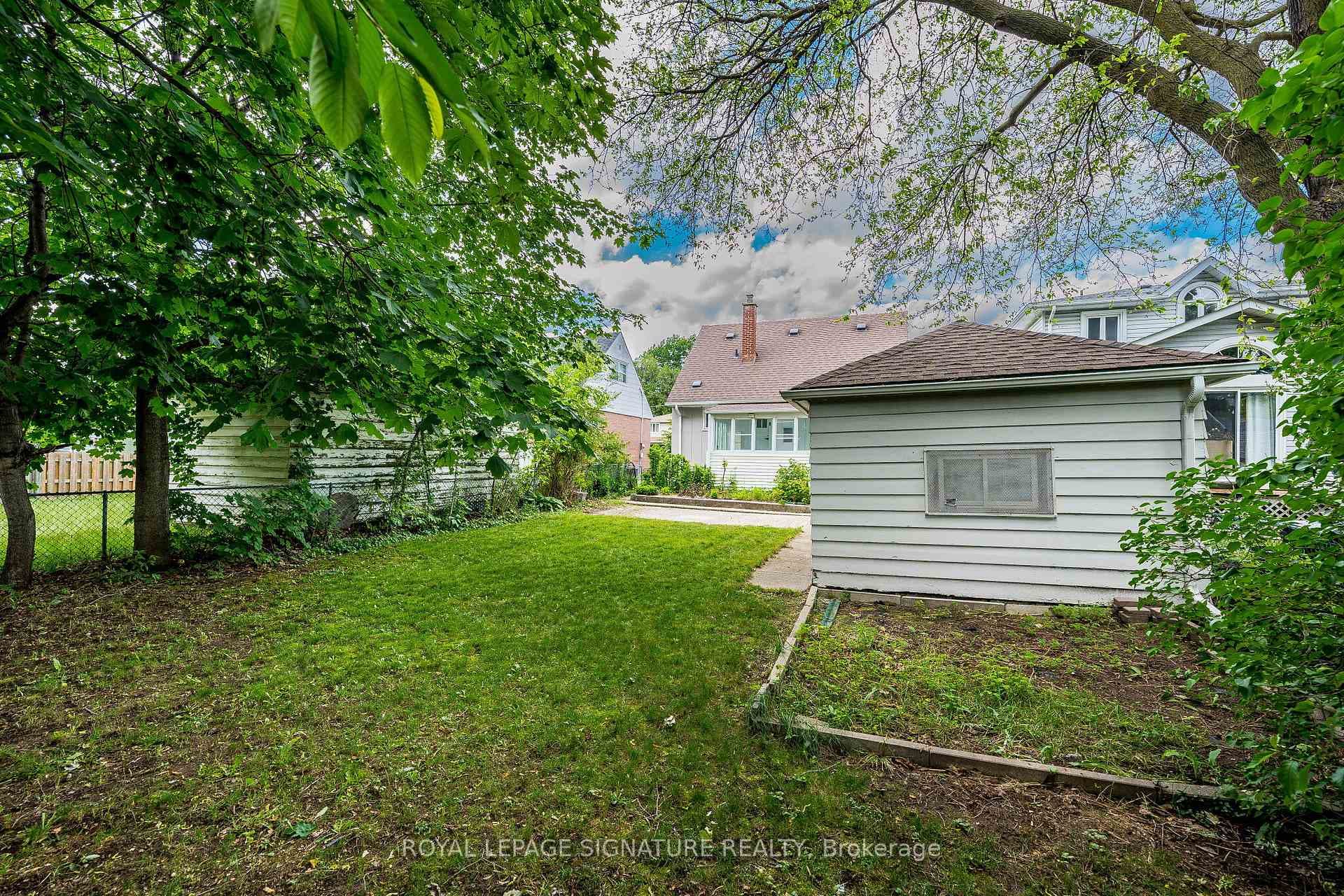 7 Putney Road photo 33