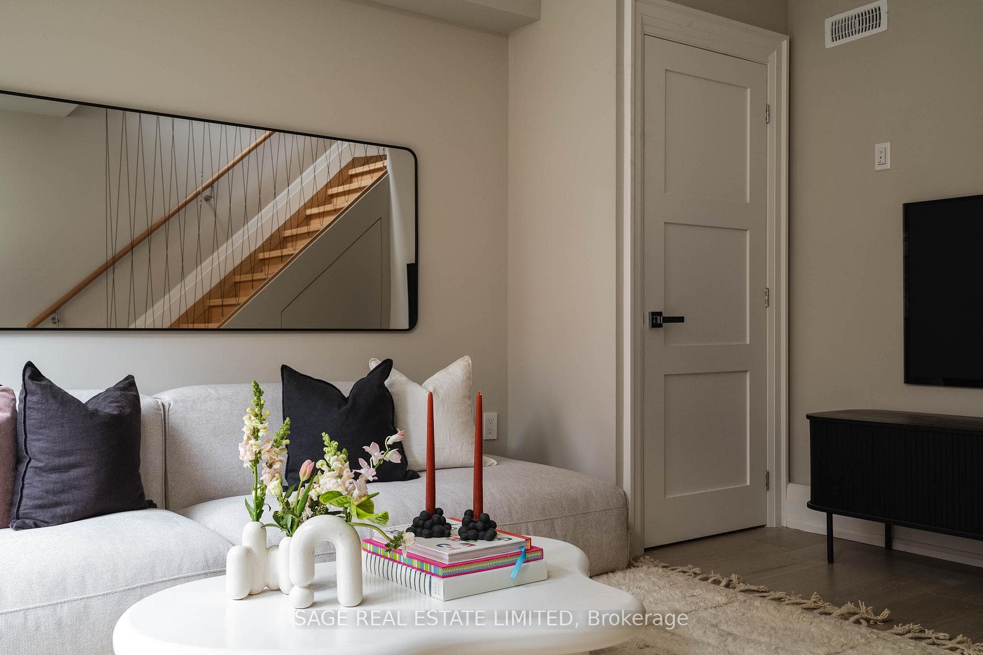 349 Manning Avenue photo 33