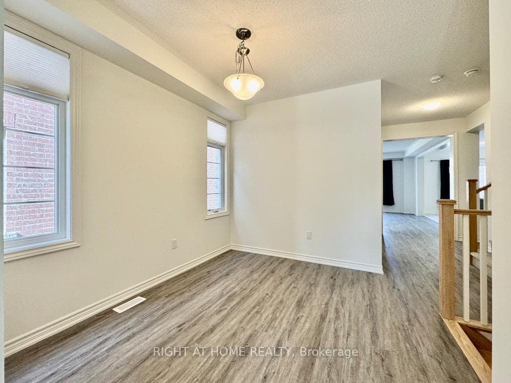 7 Sassafras Road photo 9