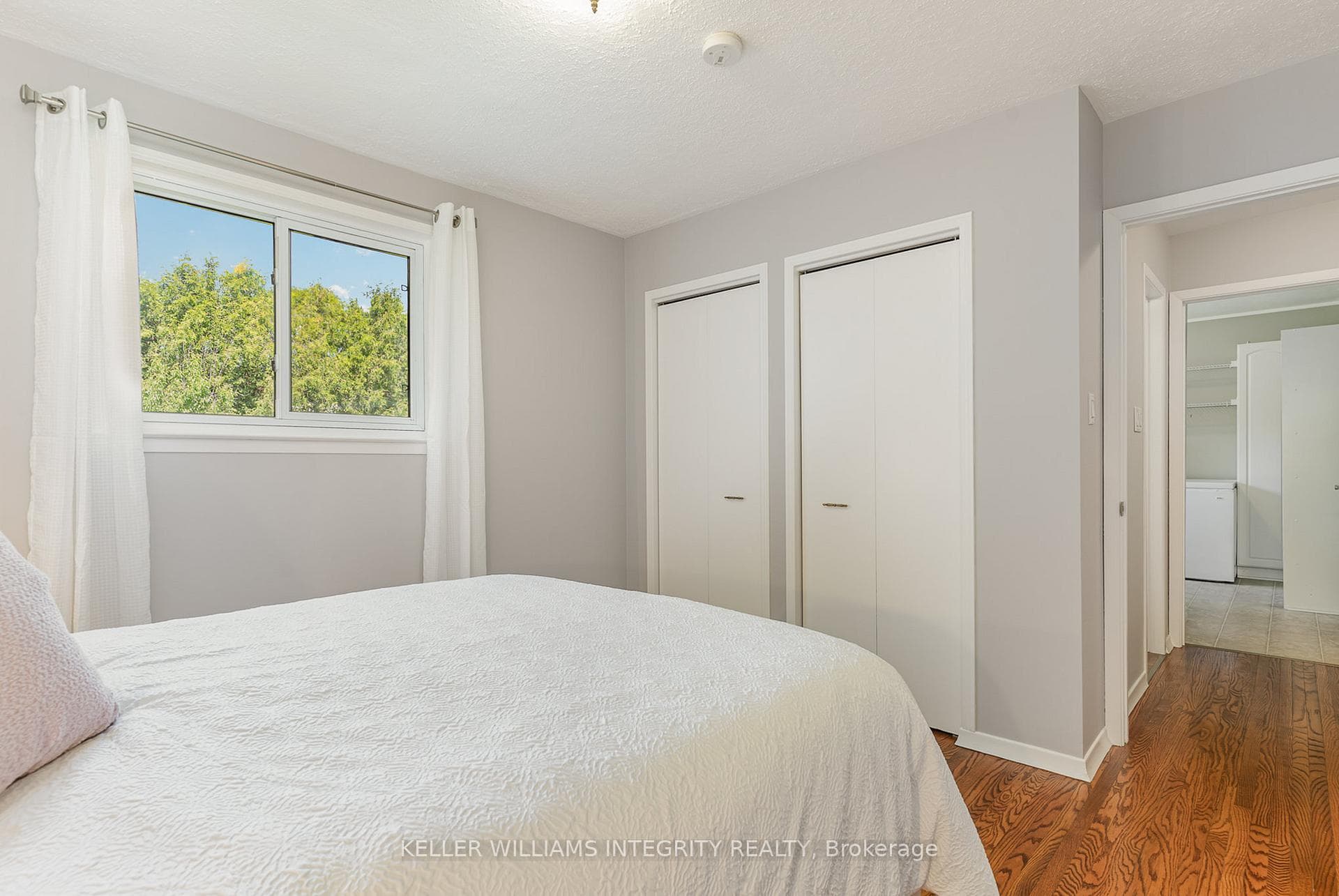 9 Drury Crescent photo 17