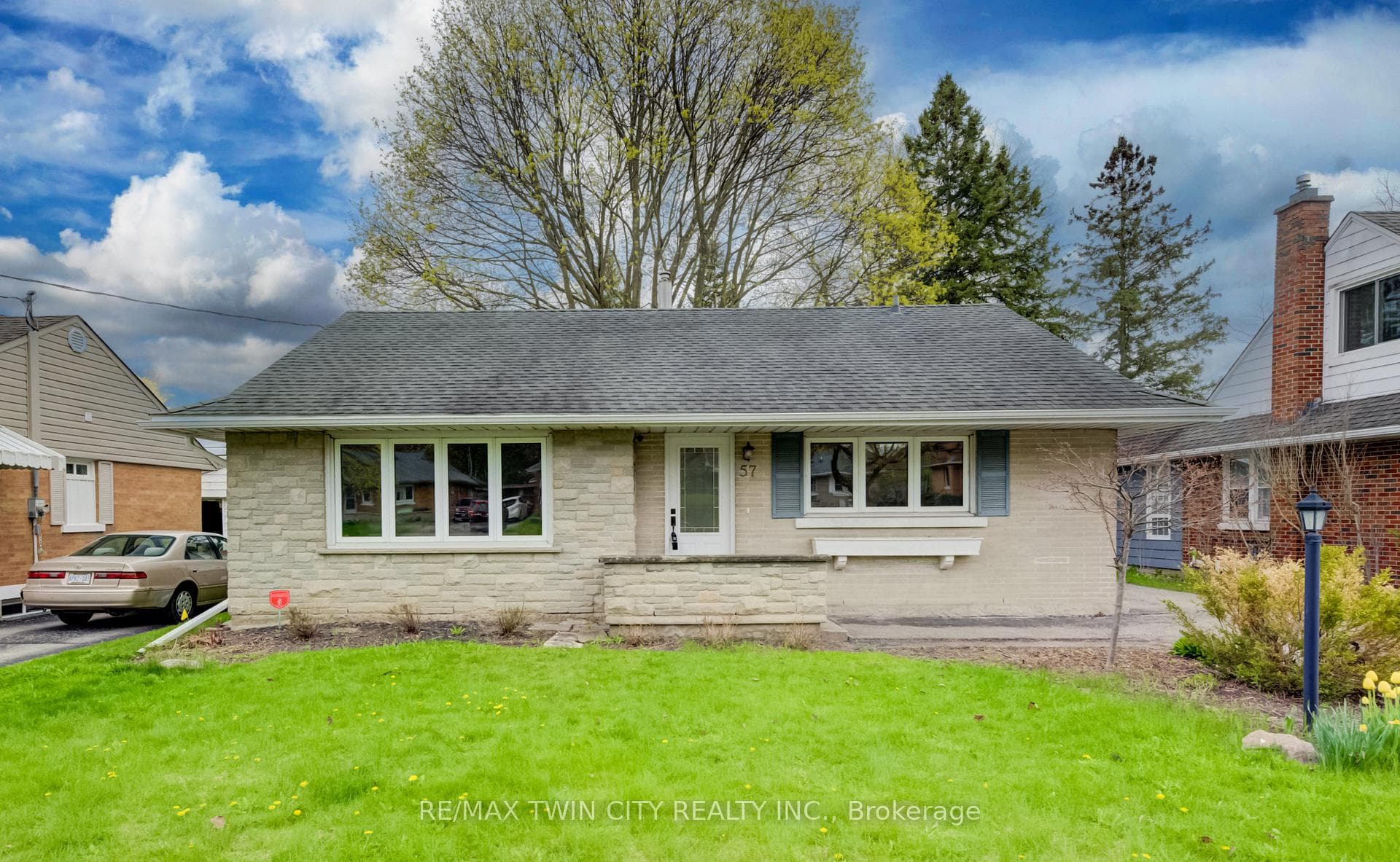 57 Jack Avenue photo 2