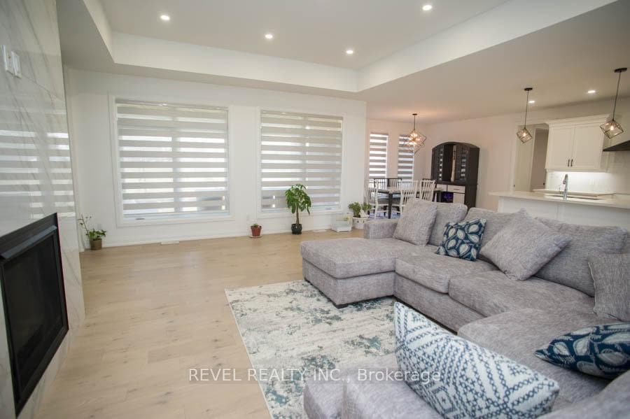 14 Bowen Place photo 7