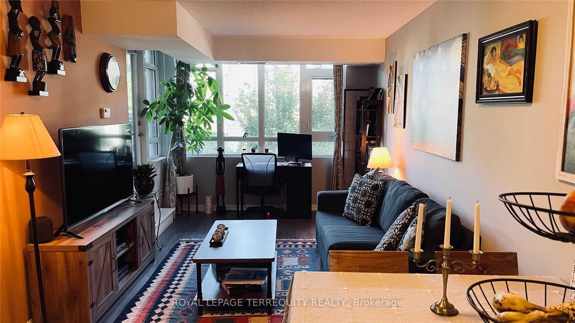 35 Bastion Street Unit 525 photo 5