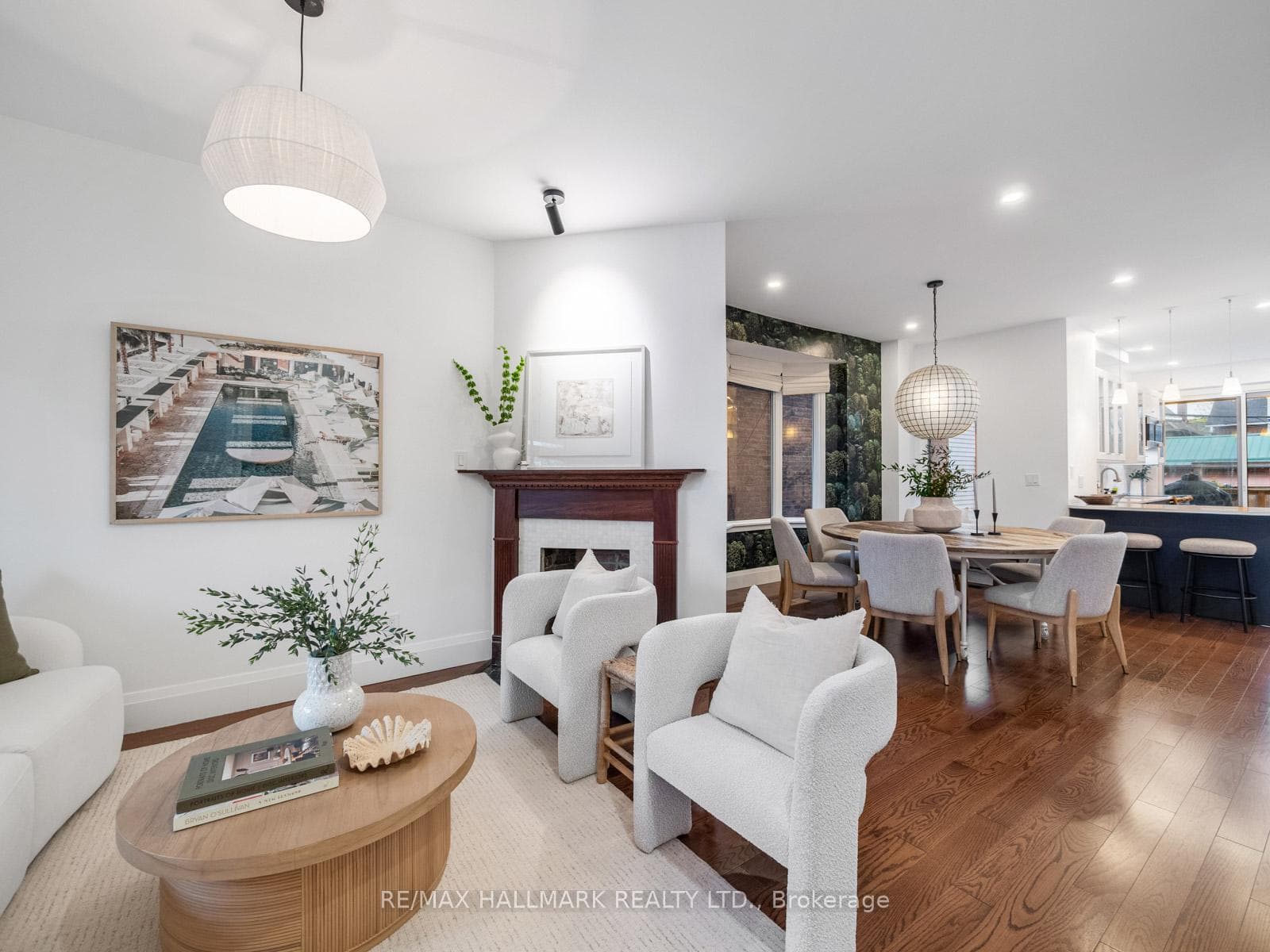 16 Bain Avenue photo 6