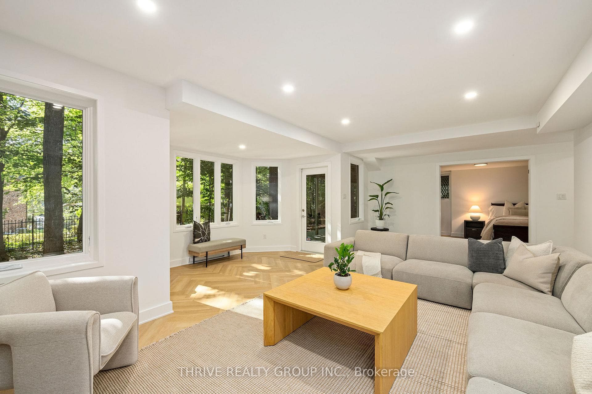 52 Birchmount Walk photo 39