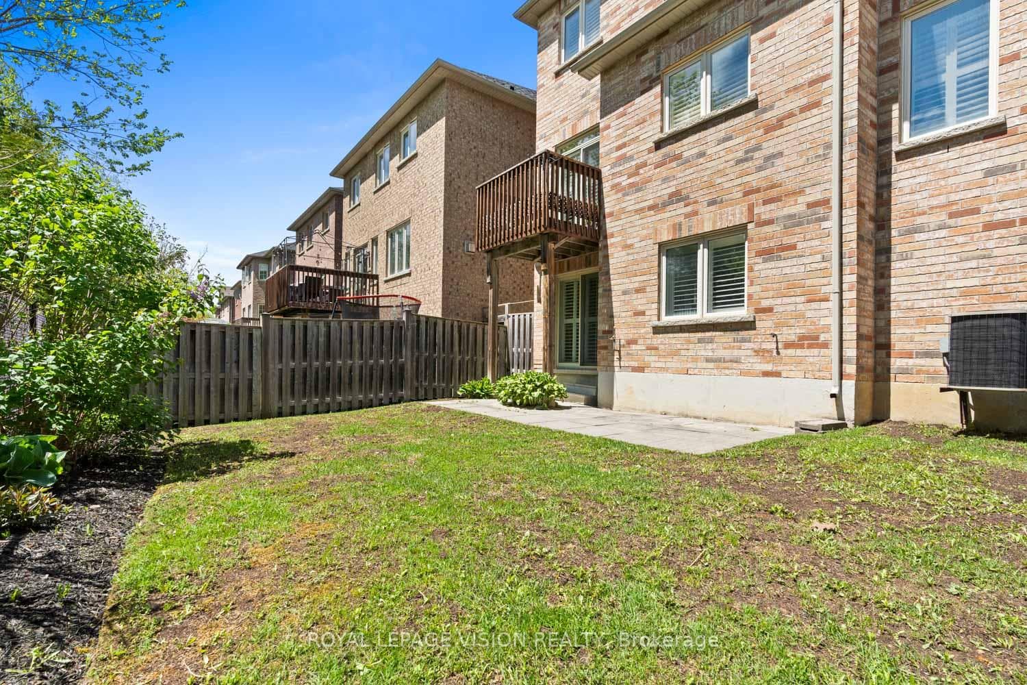 27 Ida Jane Grove photo 30