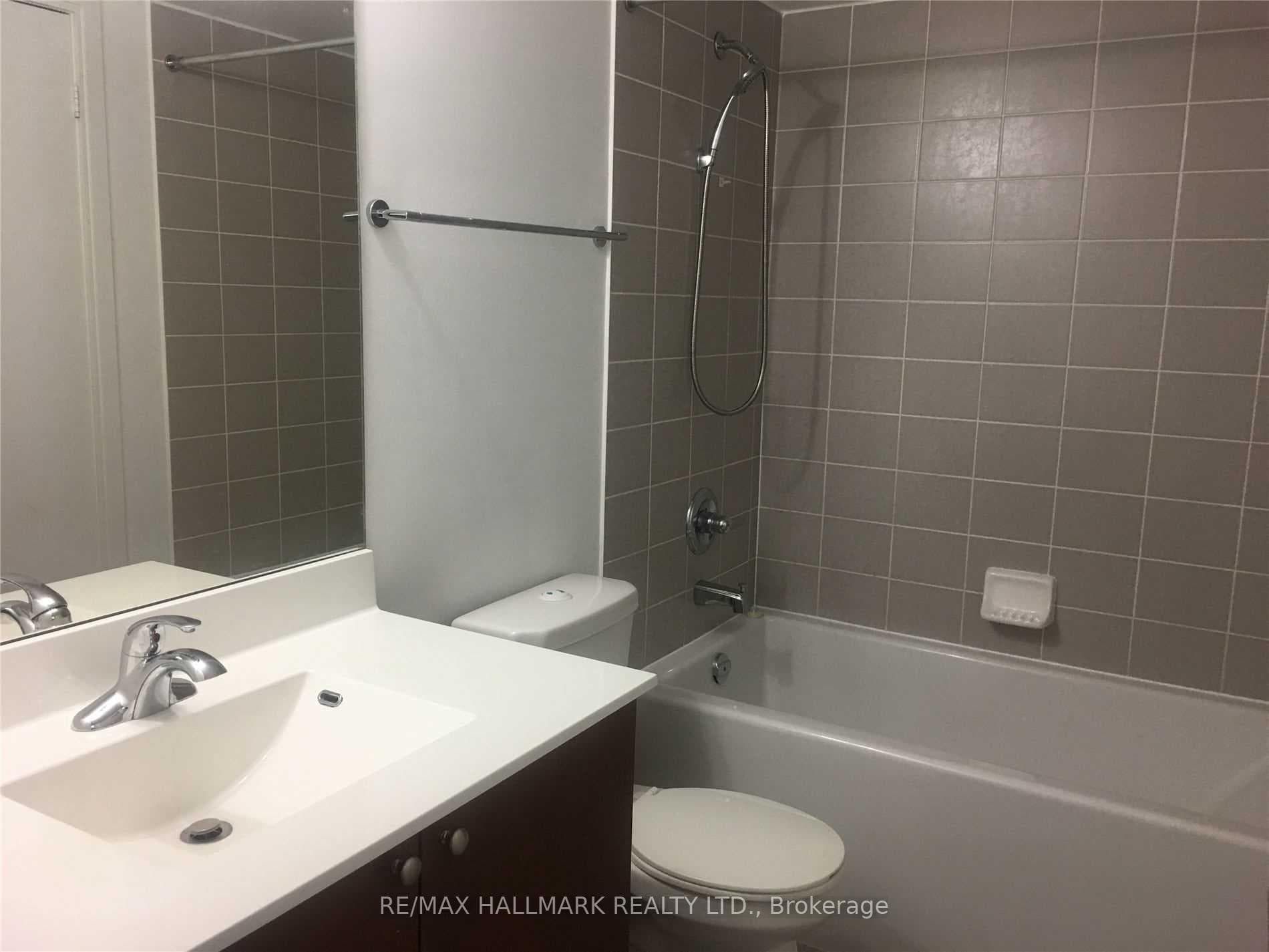 151 Village Green Square Unit 1708 photo 11