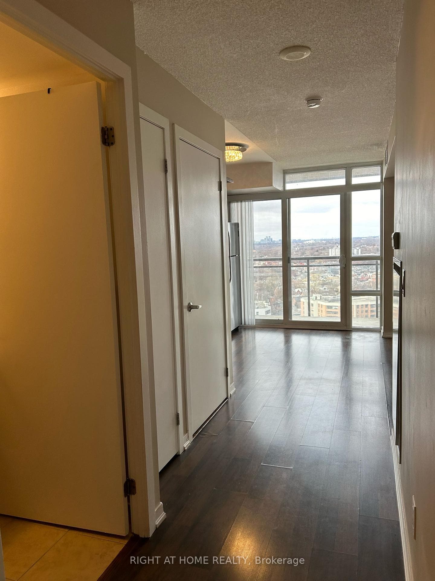 38 Joe Shuster Way Unit 2109 photo 7