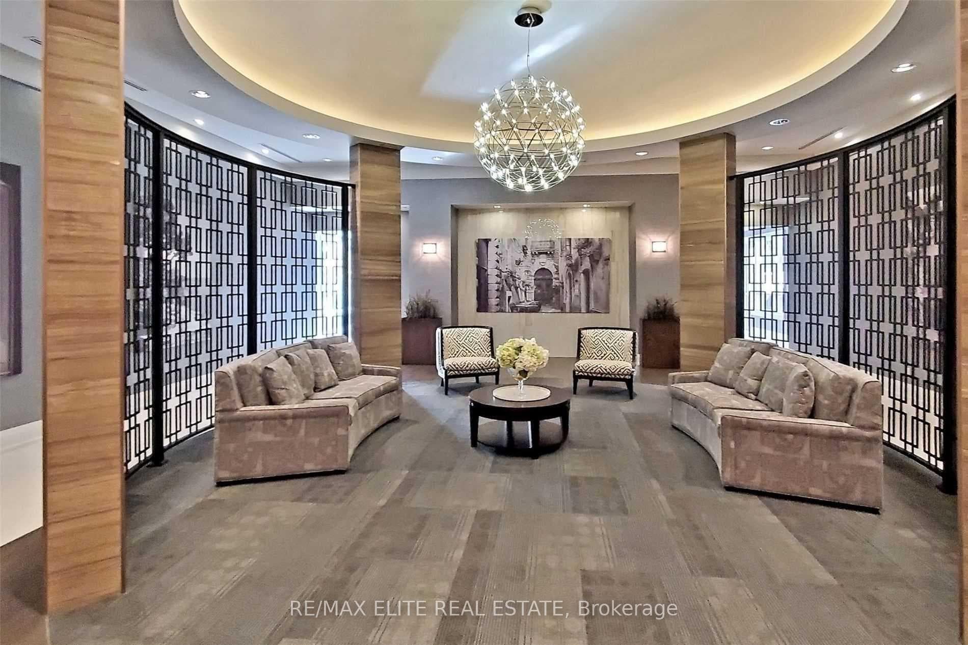 7 Bond Crescent Unit 213 photo 4