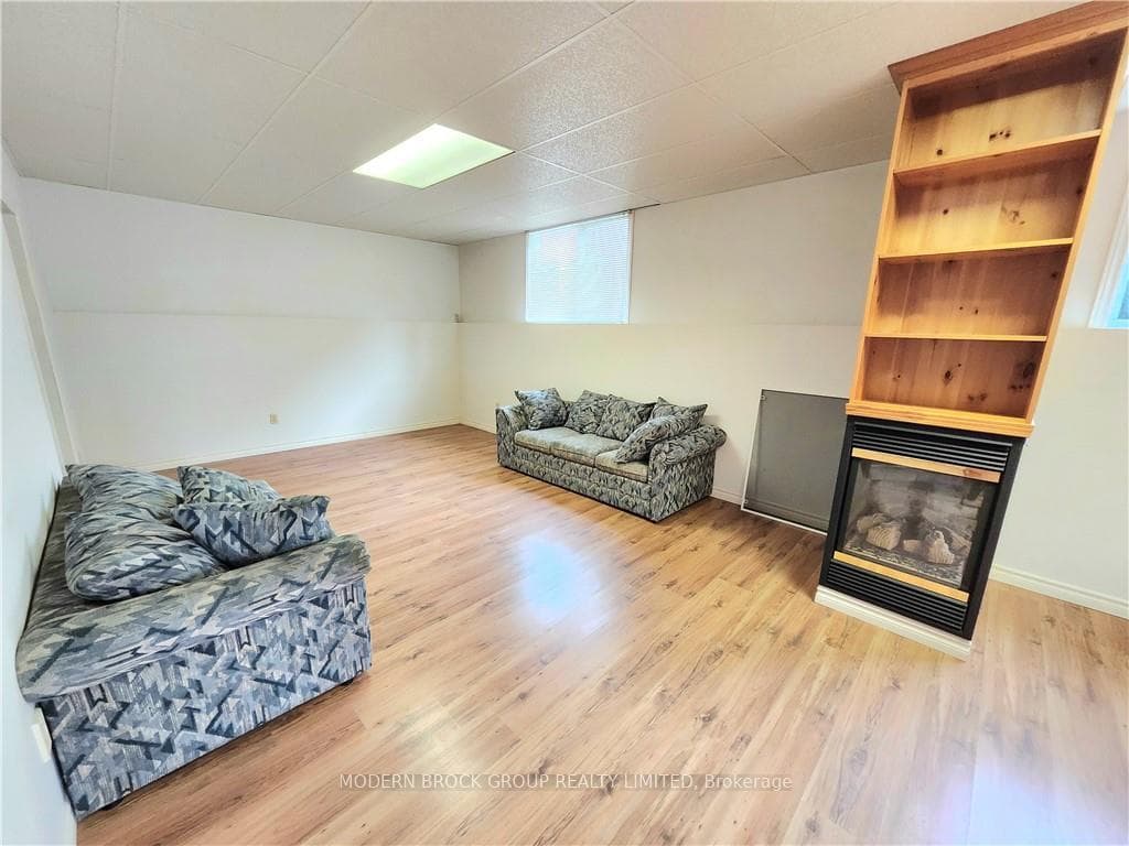 167 WOOD Street photo 21