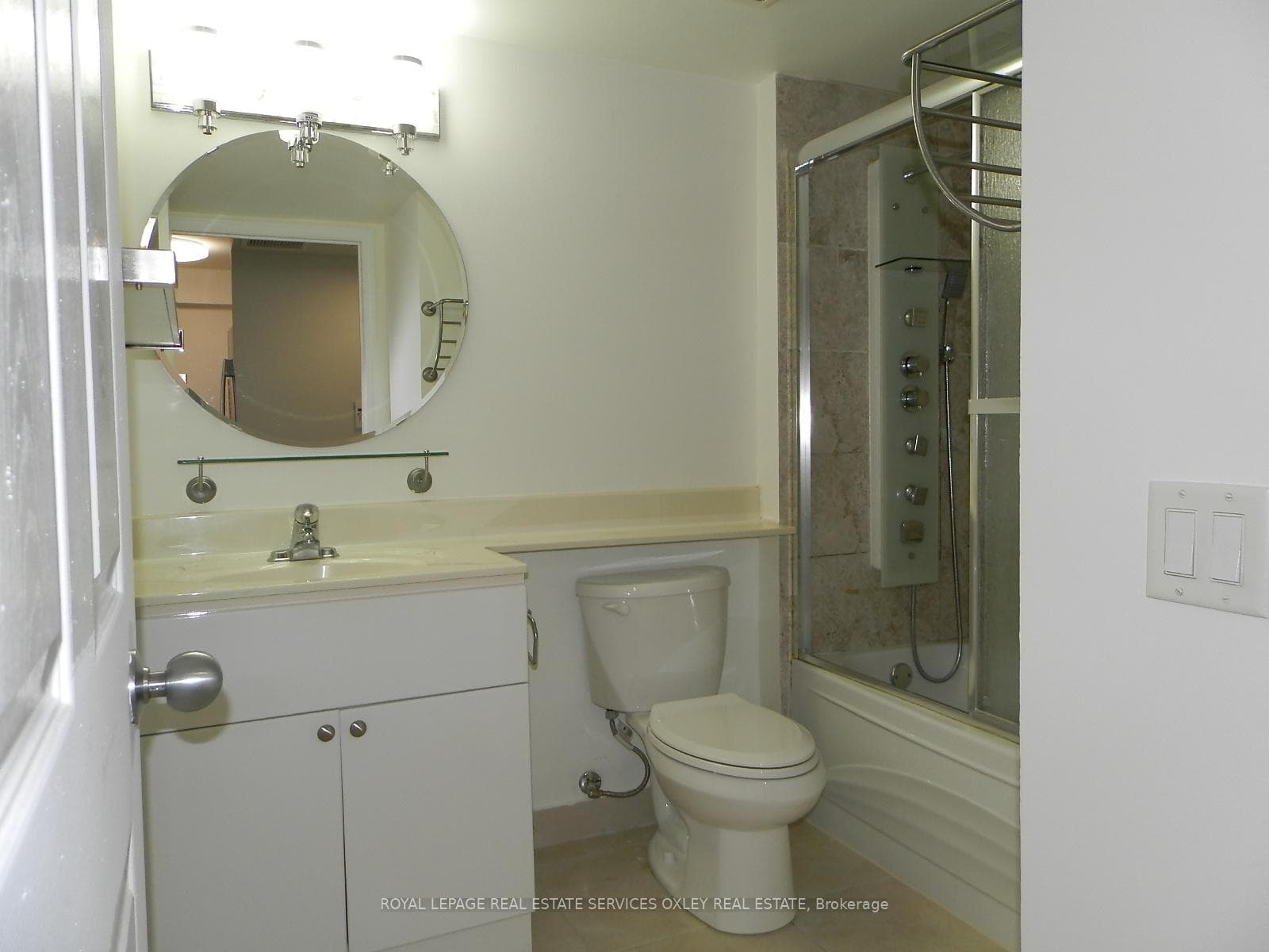 155 Beecroft Road Unit 512 photo 15
