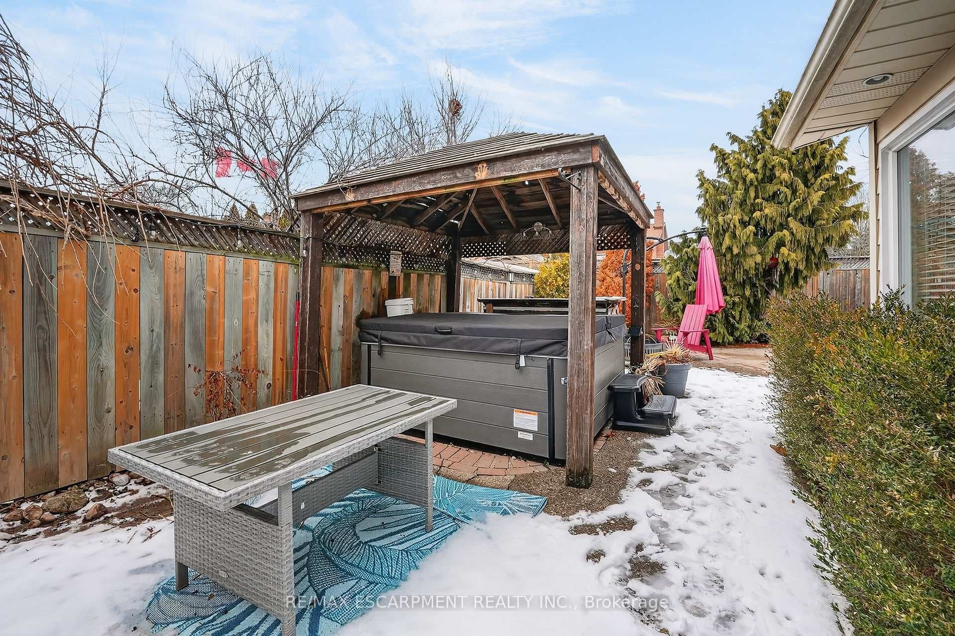 16 Samuel Road photo 27