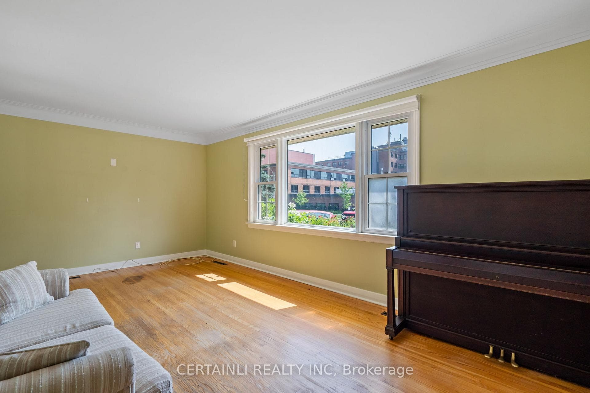 15 Hepburn Avenue photo 6