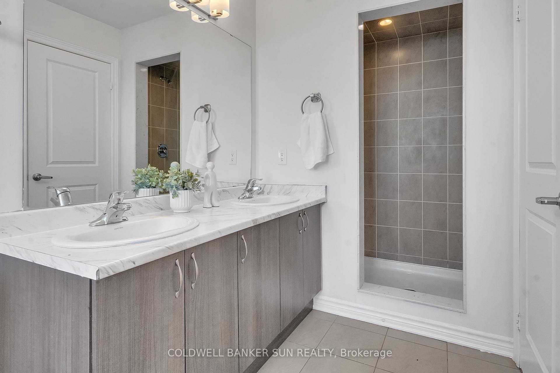 9 Sparrowbrook Street photo 26