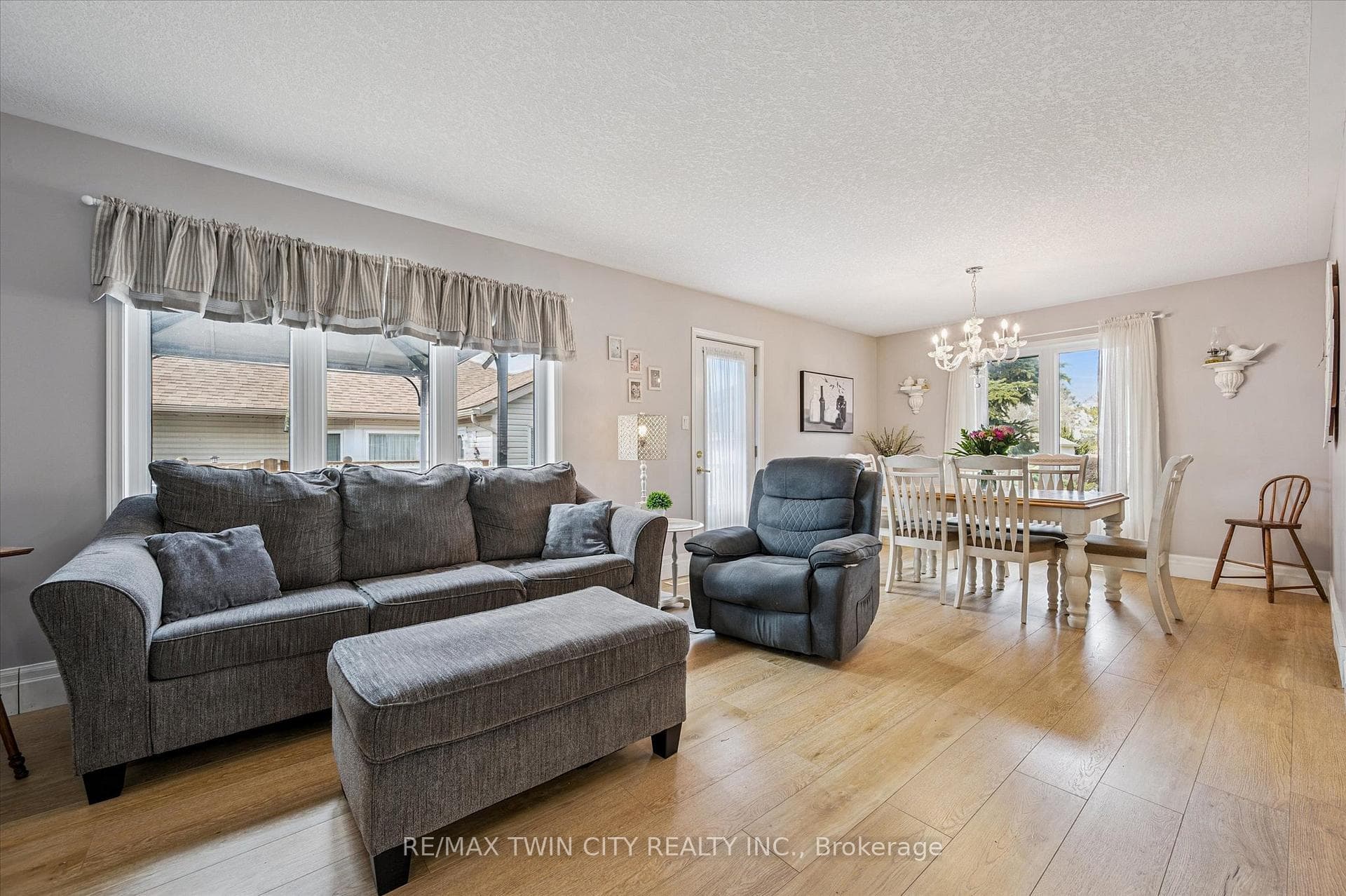 5 Spruce Lane photo 18