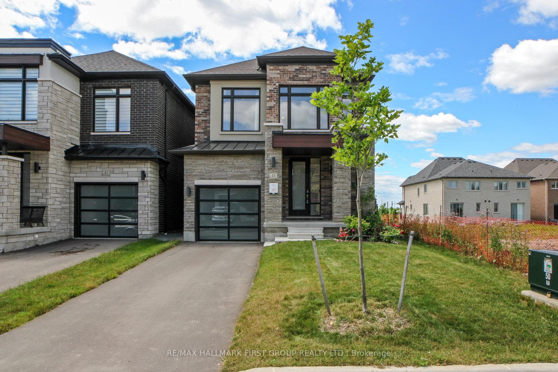43 Auckland Drive photo 1