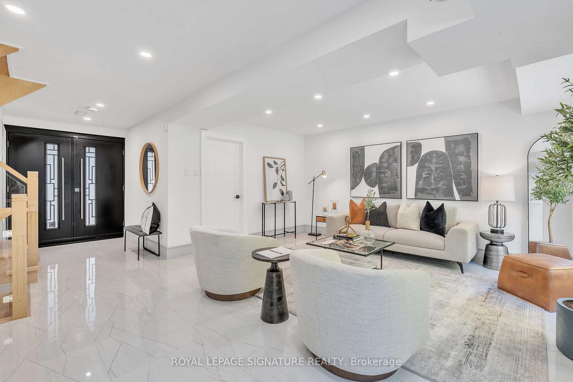 68 Dewlane Drive photo 6