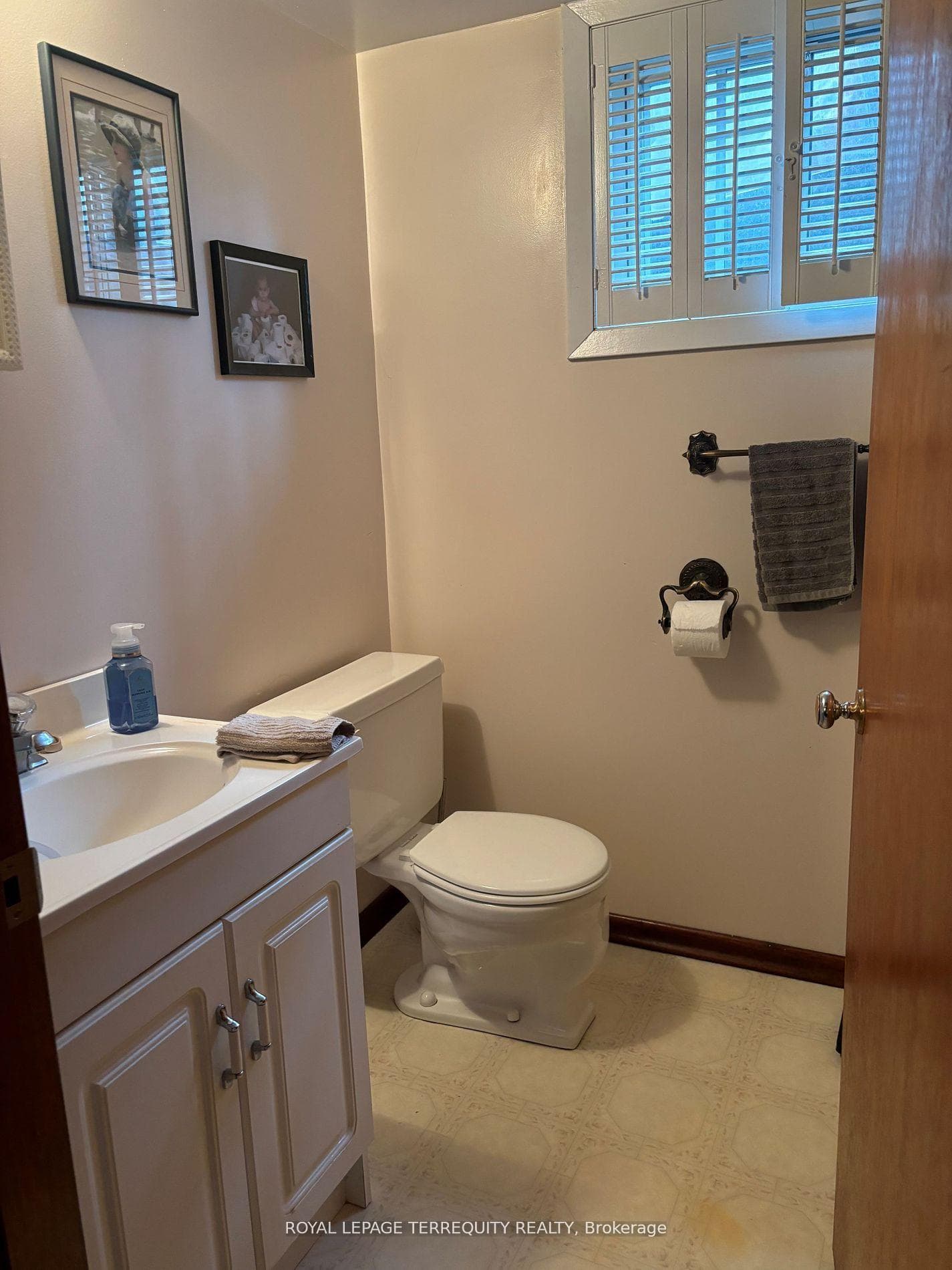 860 Olive Avenue photo 9