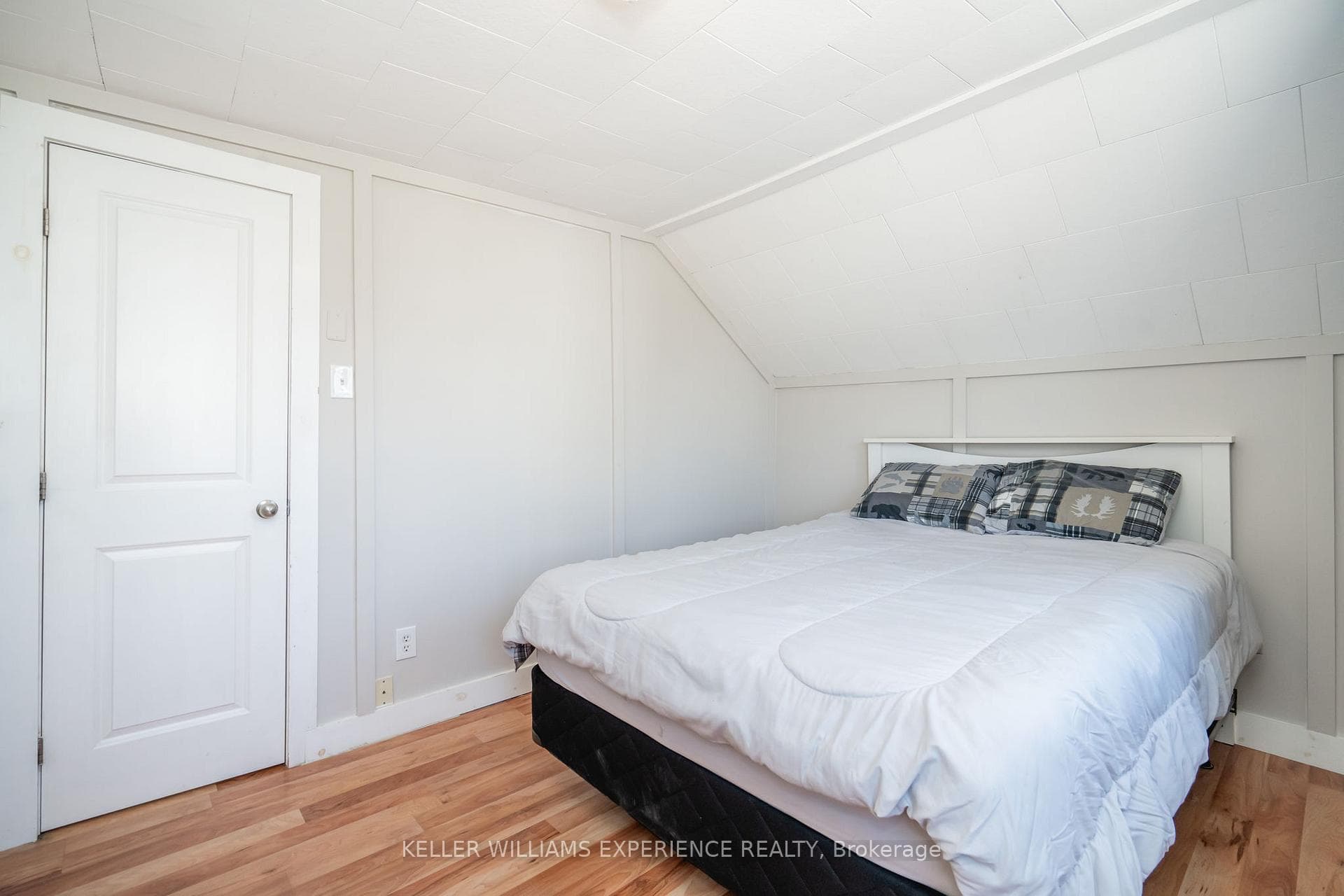 273 GLOUCESTER Street photo 9