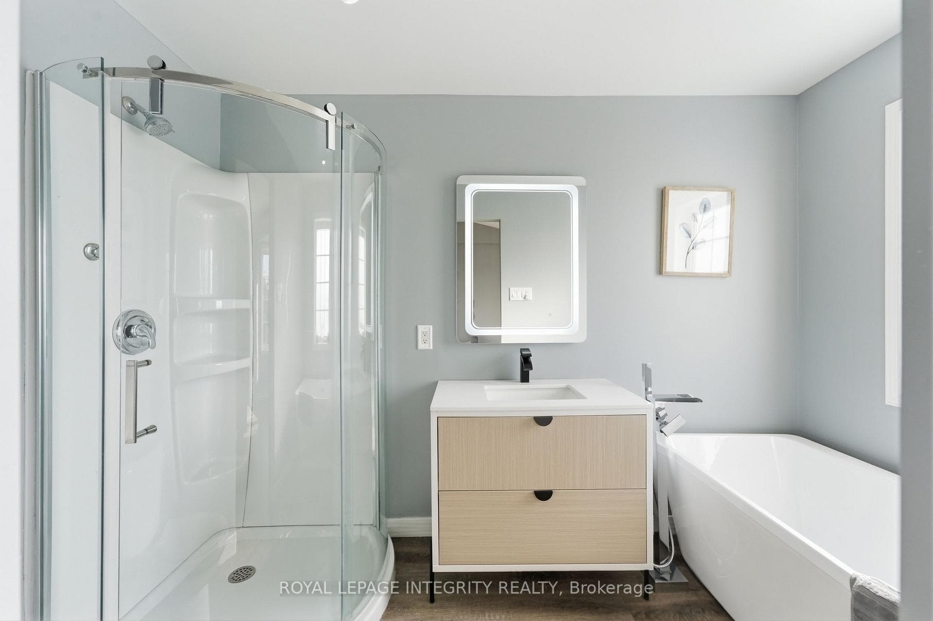 300 Rolling Meadow Crescent photo 24