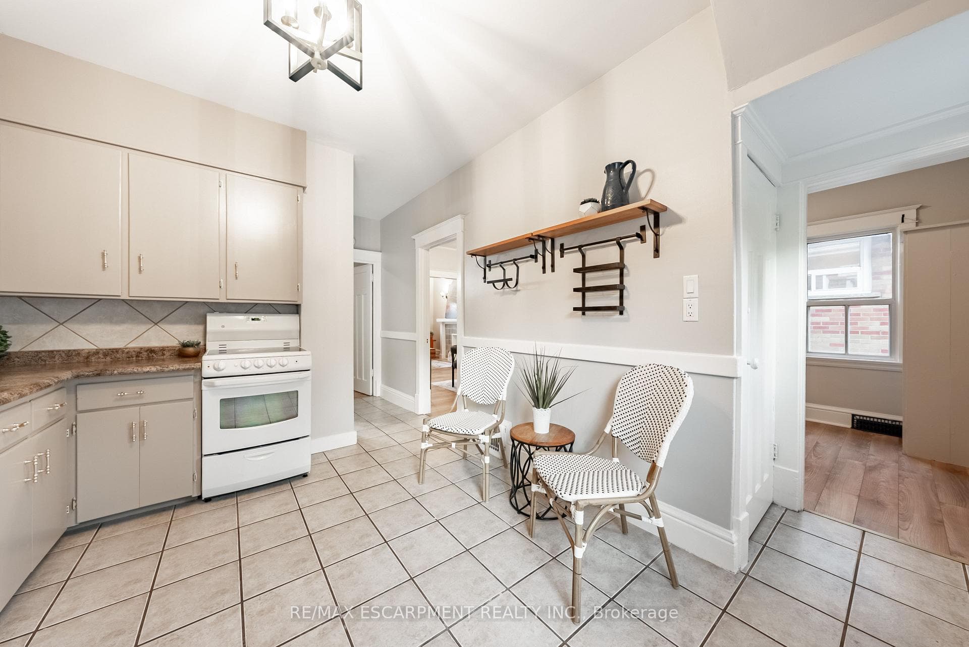 16 Tragina Avenue photo 10