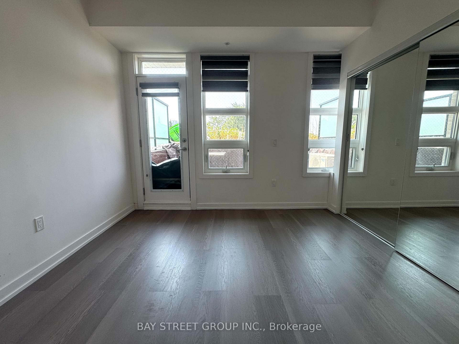 57 Finch Avenue Unit 33 photo 12