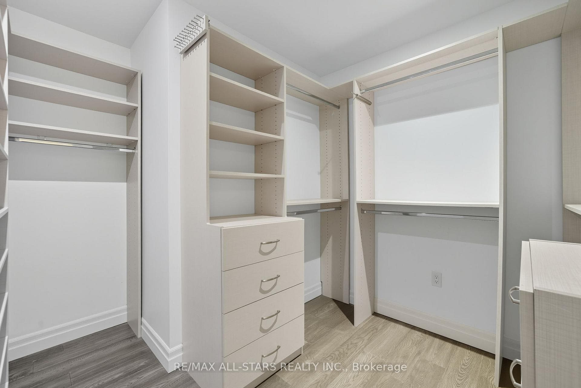 29 Patrick Drive photo 21