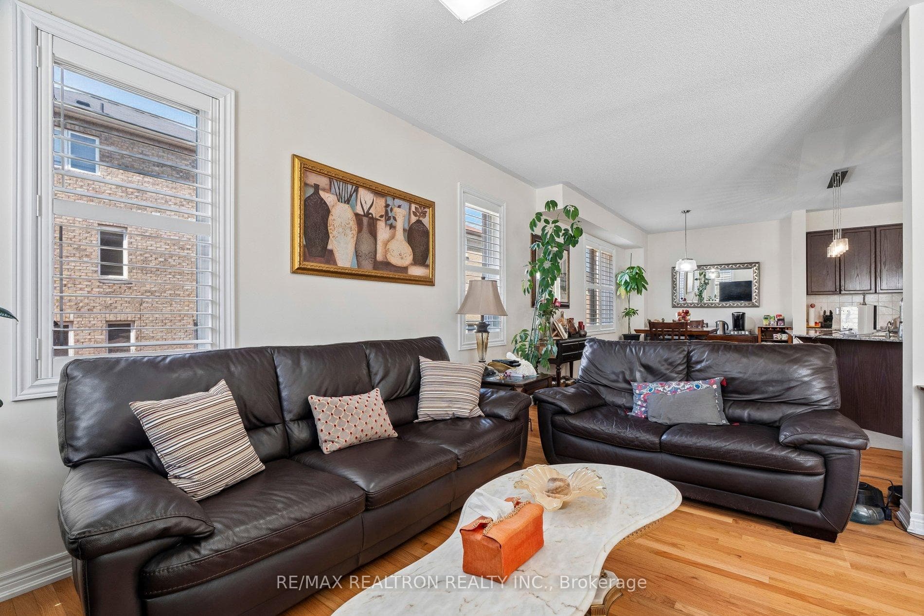 12 Dale Avenue photo 9
