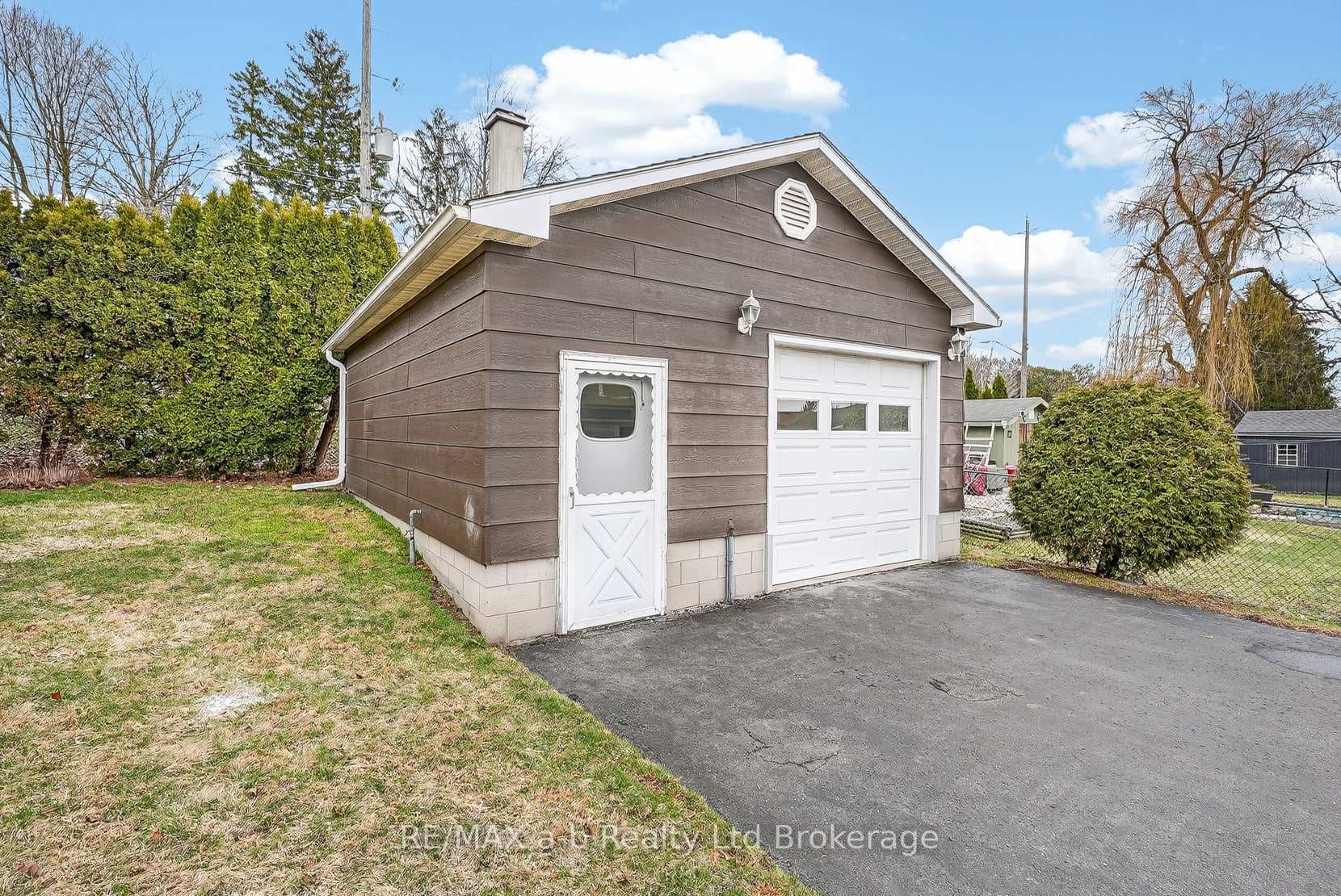 42 Princess Park Road photo 12