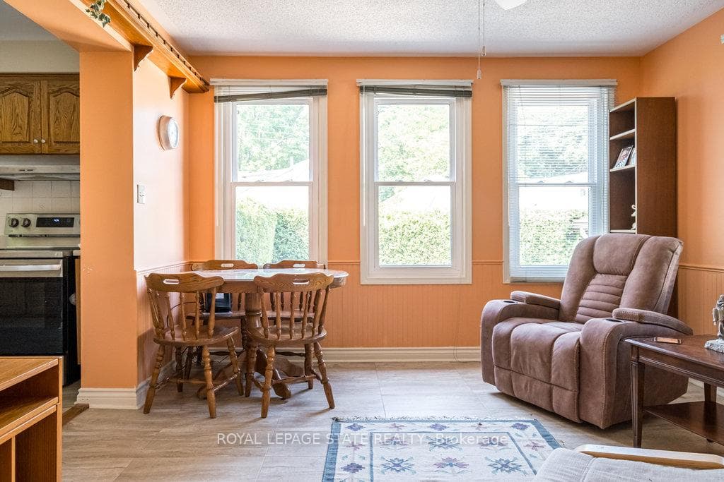 170 Parkview Drive photo 11