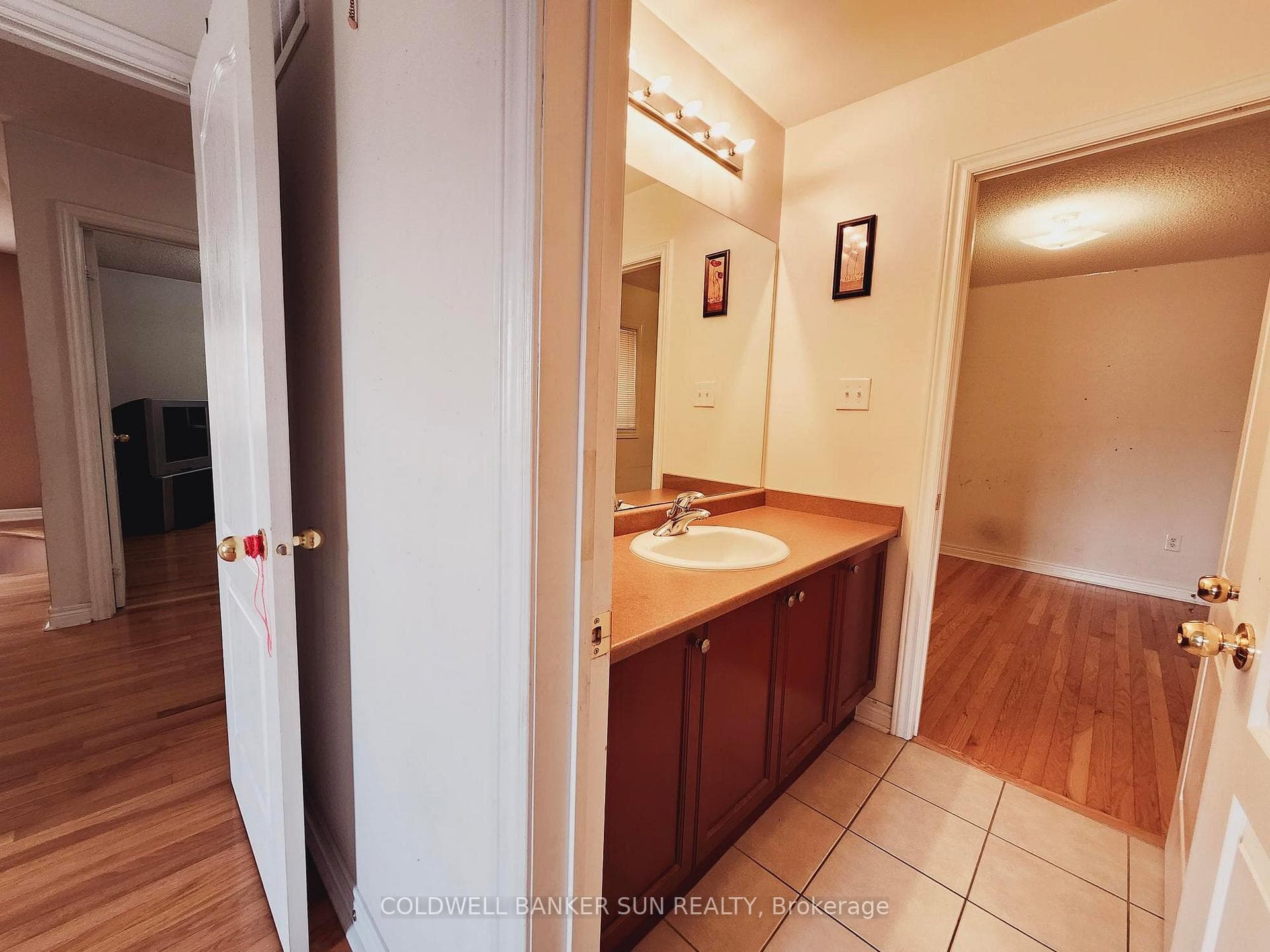 31 Powell Drive Unit Upper photo 14