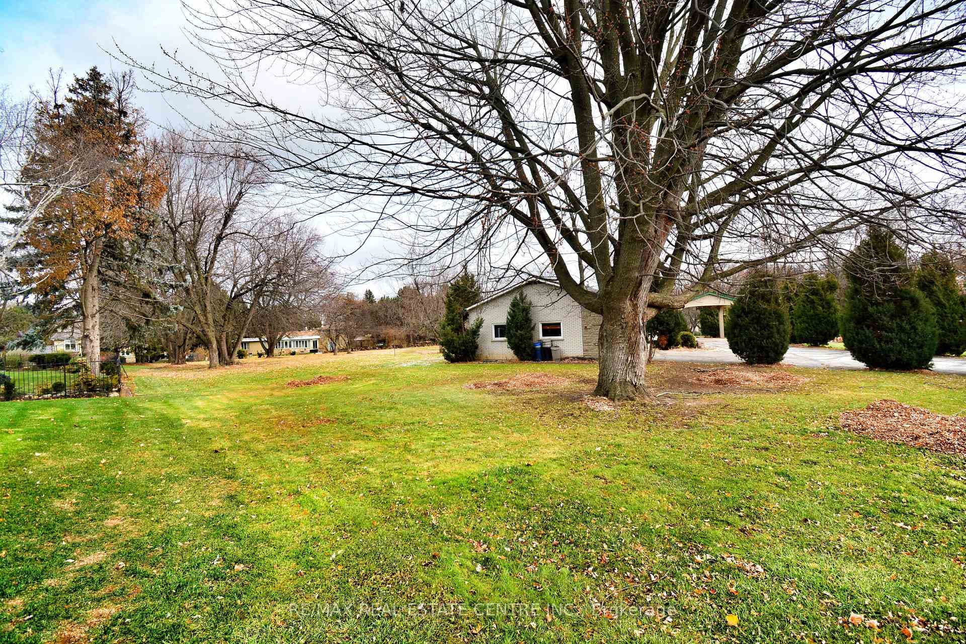 20 Crescent Hill Drive photo 32