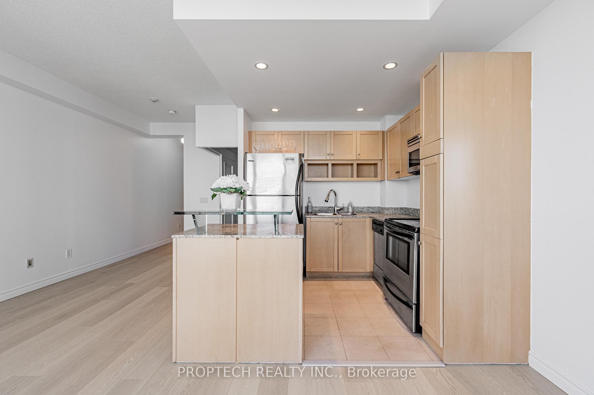 218 Queens Quay Unit 2005 photo 18