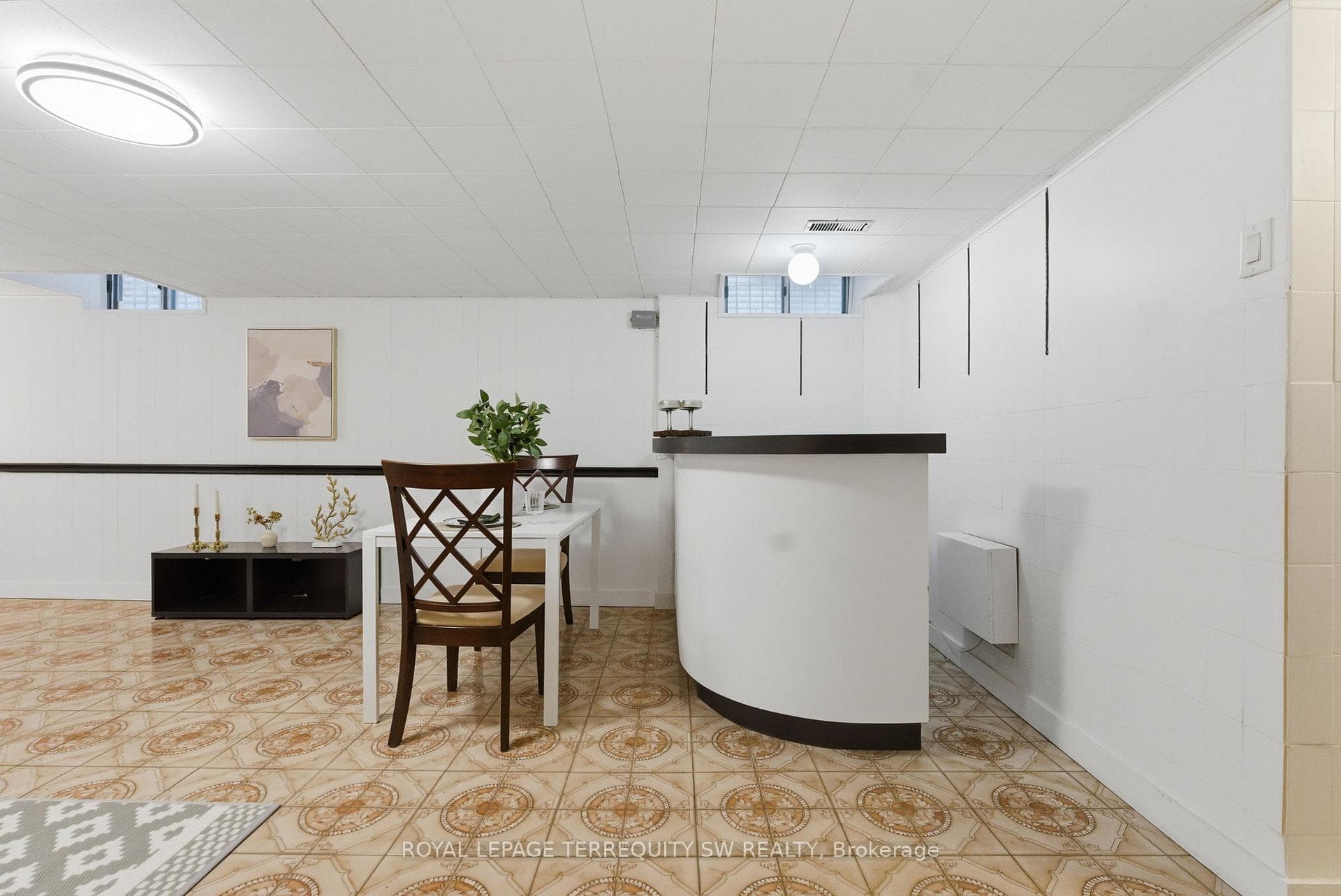 497 Ossington Avenue Unit Bsmt photo 6