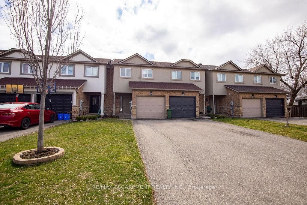 33 Pettit Street photo 1