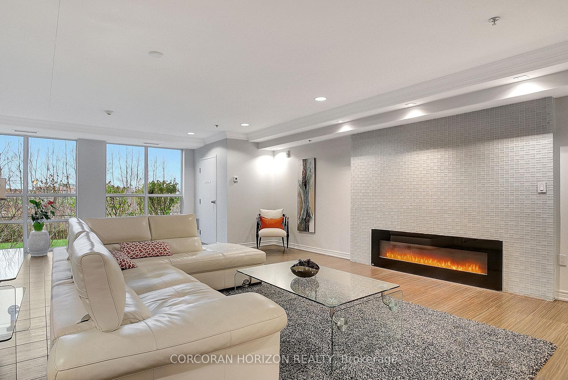 1419 Costigan Road Unit 210 photo 6
